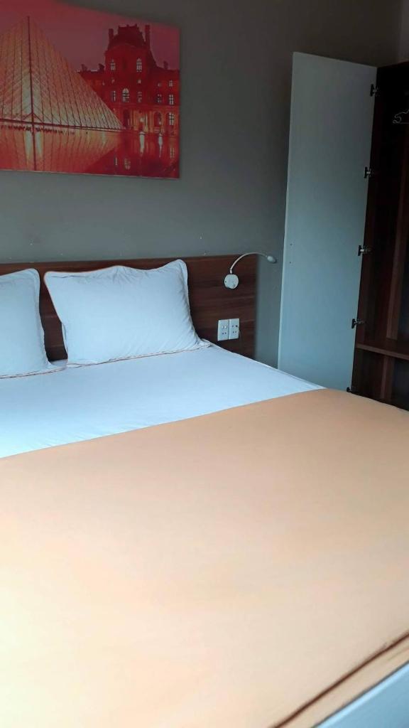 Одноместный (Улучшенный одноместный номер), Lee Hotel