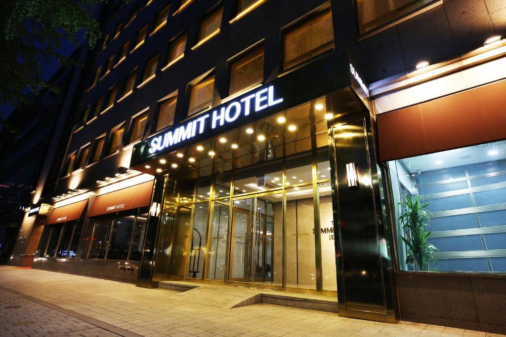 Summit Hotel Dongdaemun, Сеул