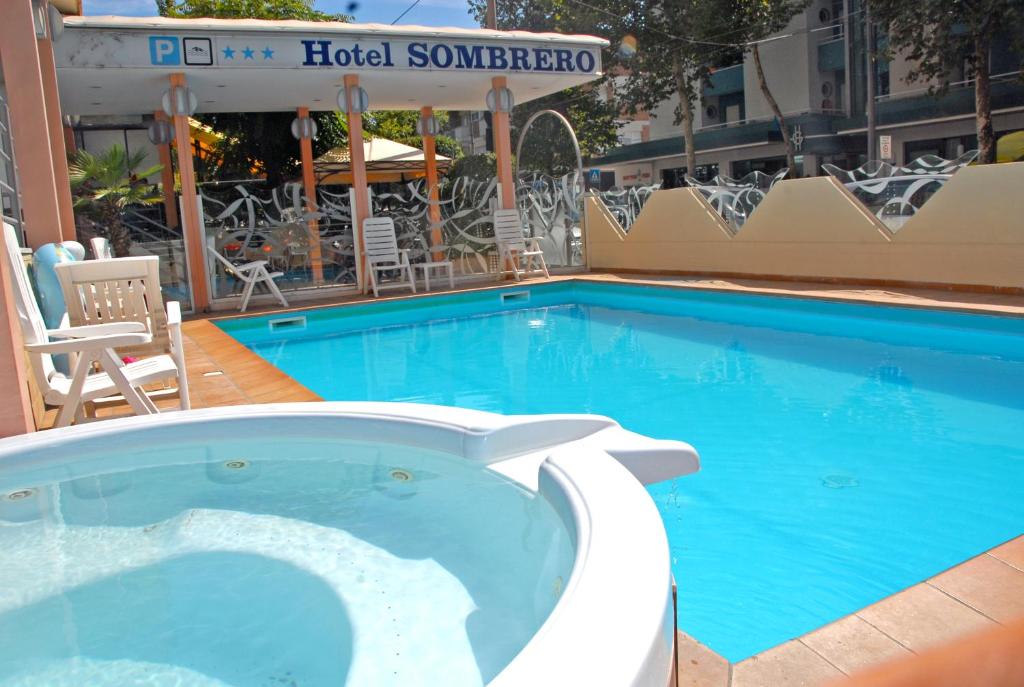 Hotel Sombrero, Римини