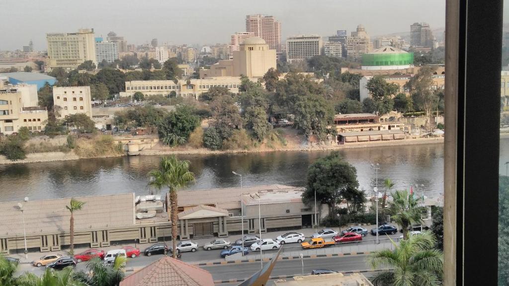 Pharaohs Hotel, Каир