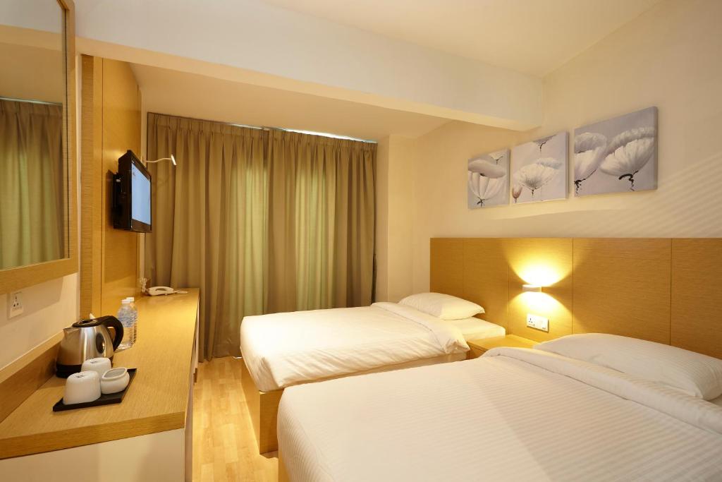 Двухместный (Двухместный номер Делюкс с 2 отдельными кроватями), Hotel Six Seasons @ Mid Valley