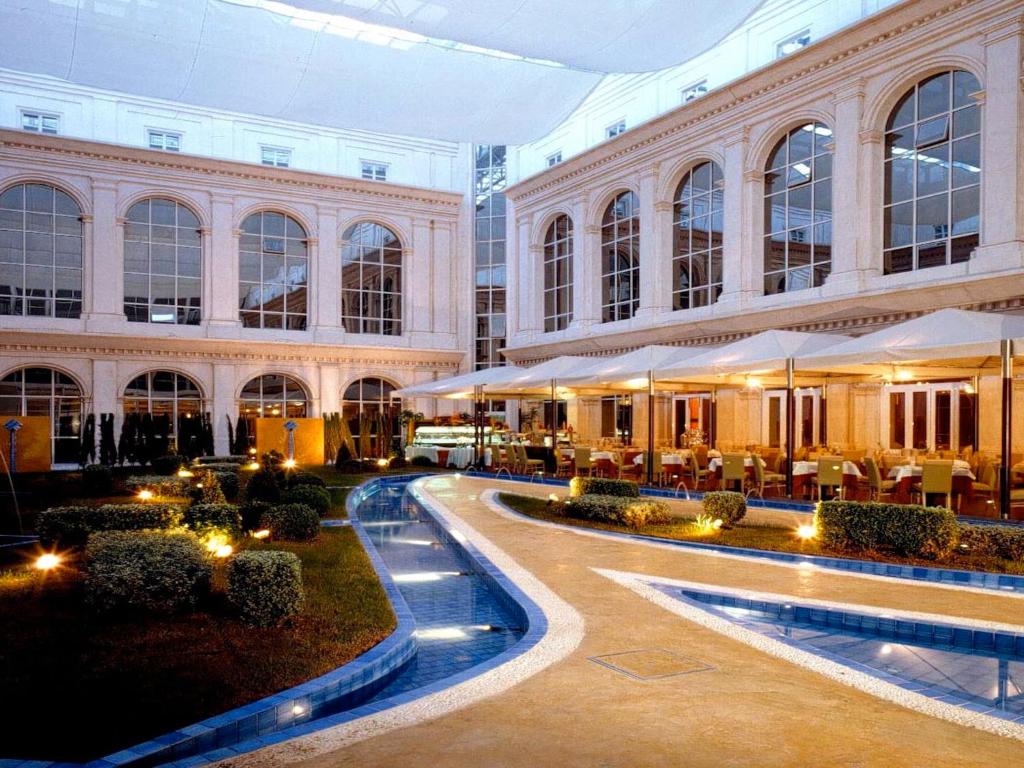 Silken Al-Andalus Palace, Севилья