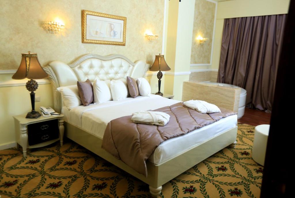 Paradise Inn Beach Resort, Александрия