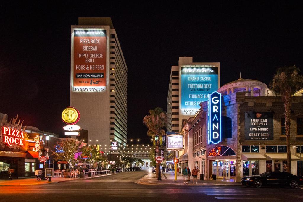 Downtown Grand Hotel & Casino, Лас-Вегас