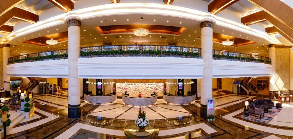 Ramada Plaza Shanghai Pudong Airport, Шанхай