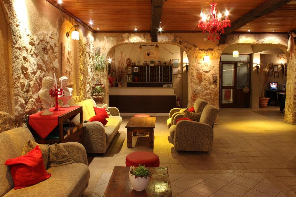 Dimitra Hotel, Фалираки