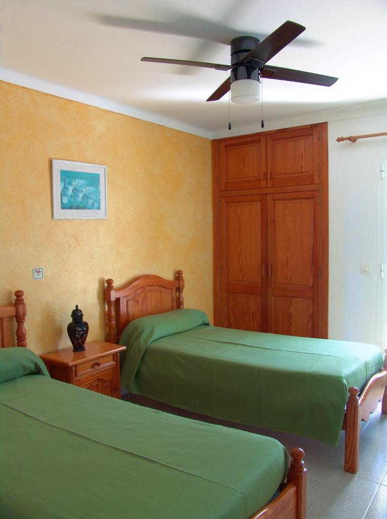 Apartamentos Playa Es Cana, Ибица