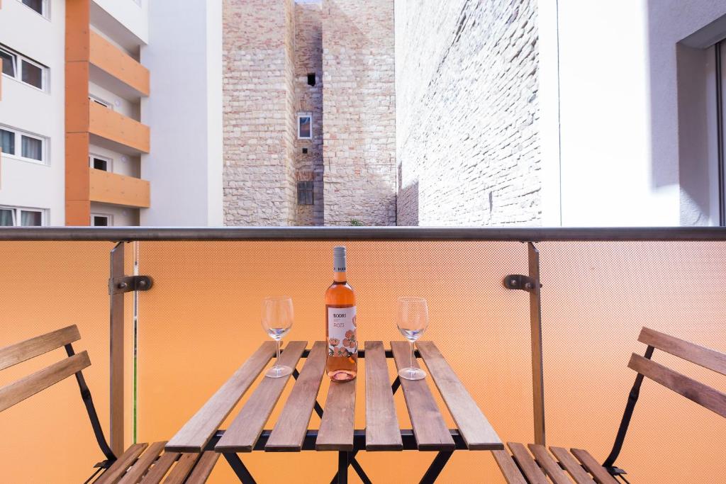 Апартаменты (Апартаменты с 2 спальнями и балконом), Vagabond Broadway