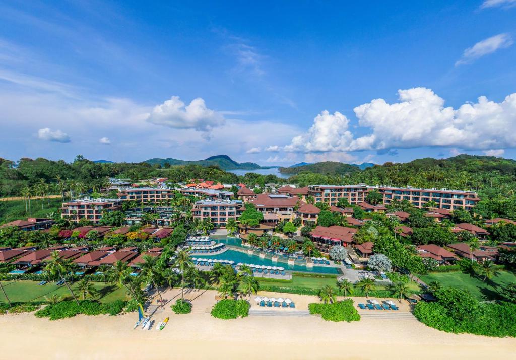 Отель Pullman Phuket Panwa Beach Resort, Пхукет