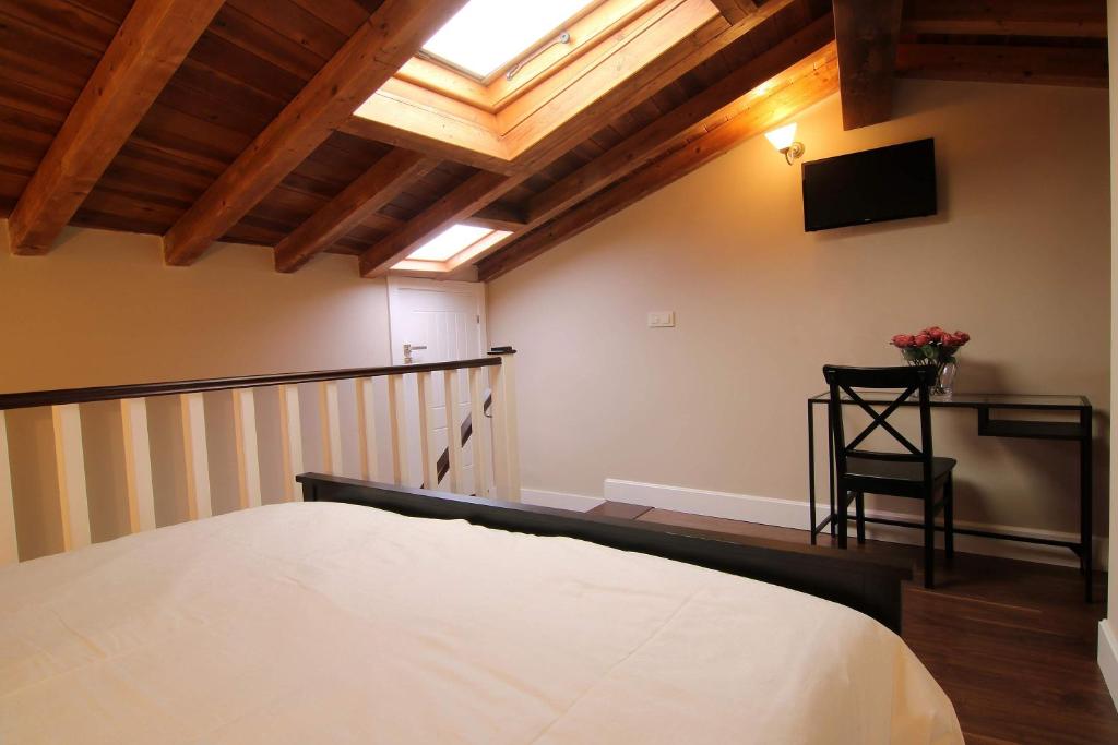 Двухместный (Улучшенный двухместный номер с 1 кроватью), La Fonda de Candeleda