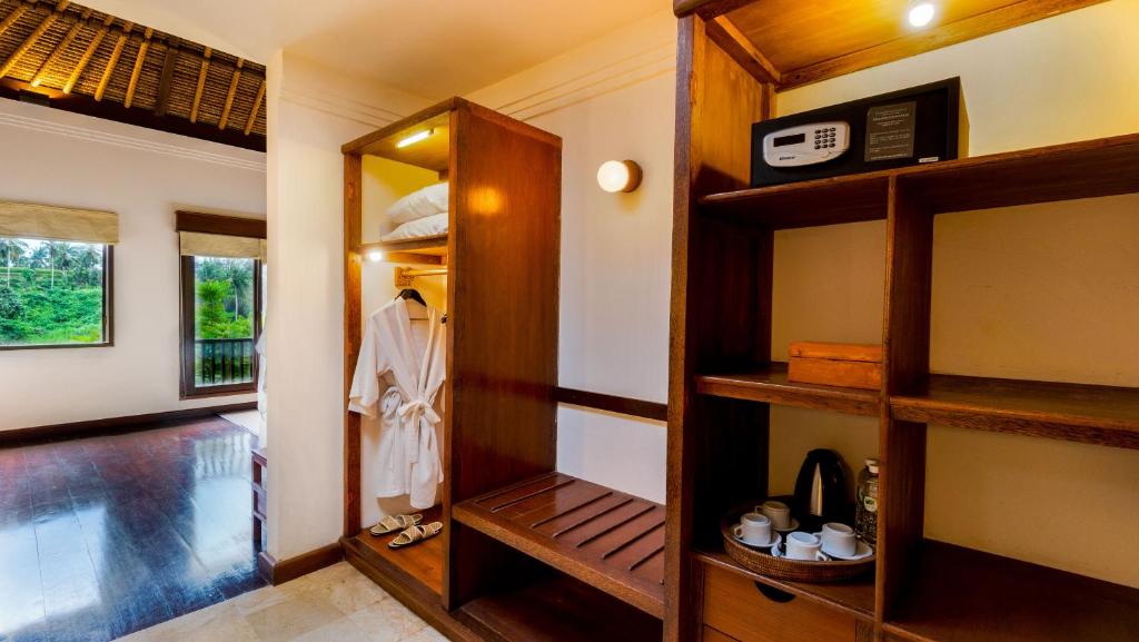 Вилла (Семейная вилла с видом на долину, бассейном и бесплатным ежедневным полдником), Natura Villa Ubud Bali