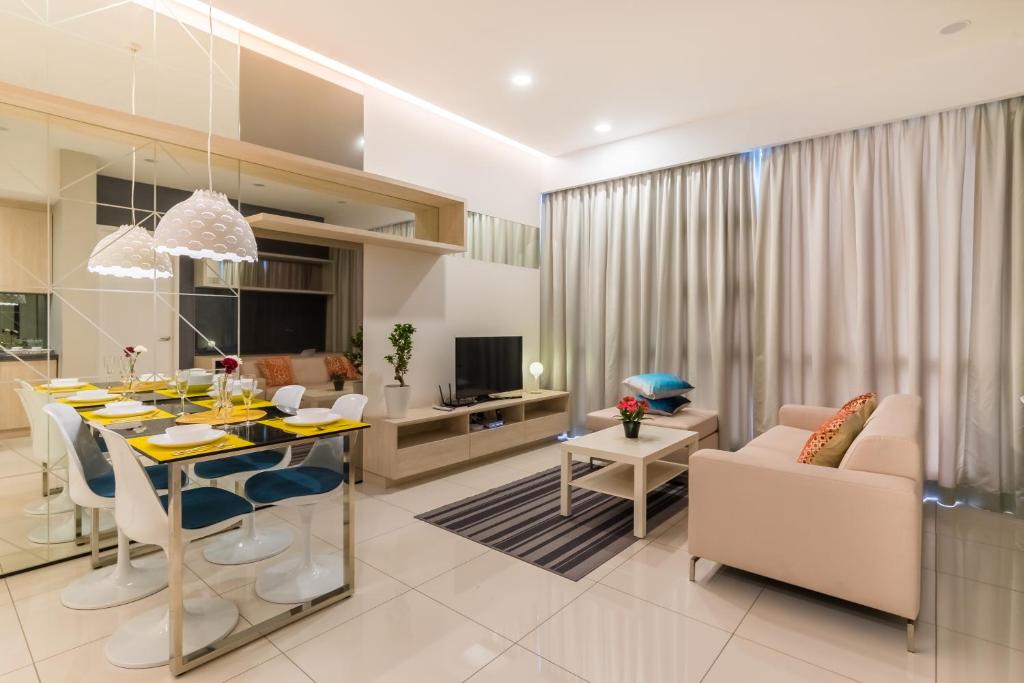 Апартаменты (Улучшенные апартаменты), THE ROBERTSON BY JOSEPH'S SUITES