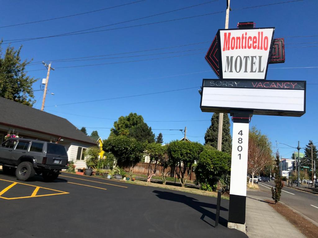 Monticello Motel, Портленд