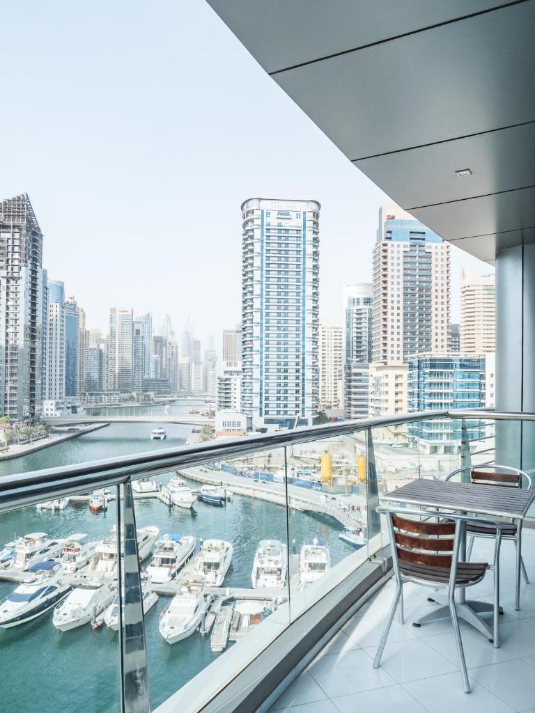 Апарт-отель Lotus Hotel Apartments & Spa - Marina, Дубай