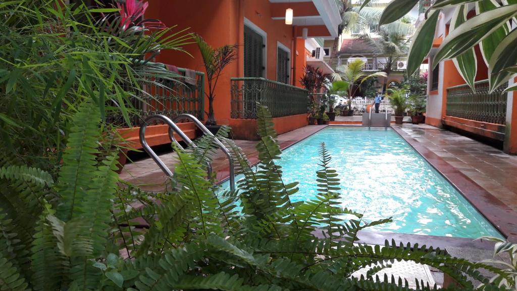 SMILEY HOLIDAY HOMES - CALANGUTE GOA SERVICE APARTMENTS, Калангут