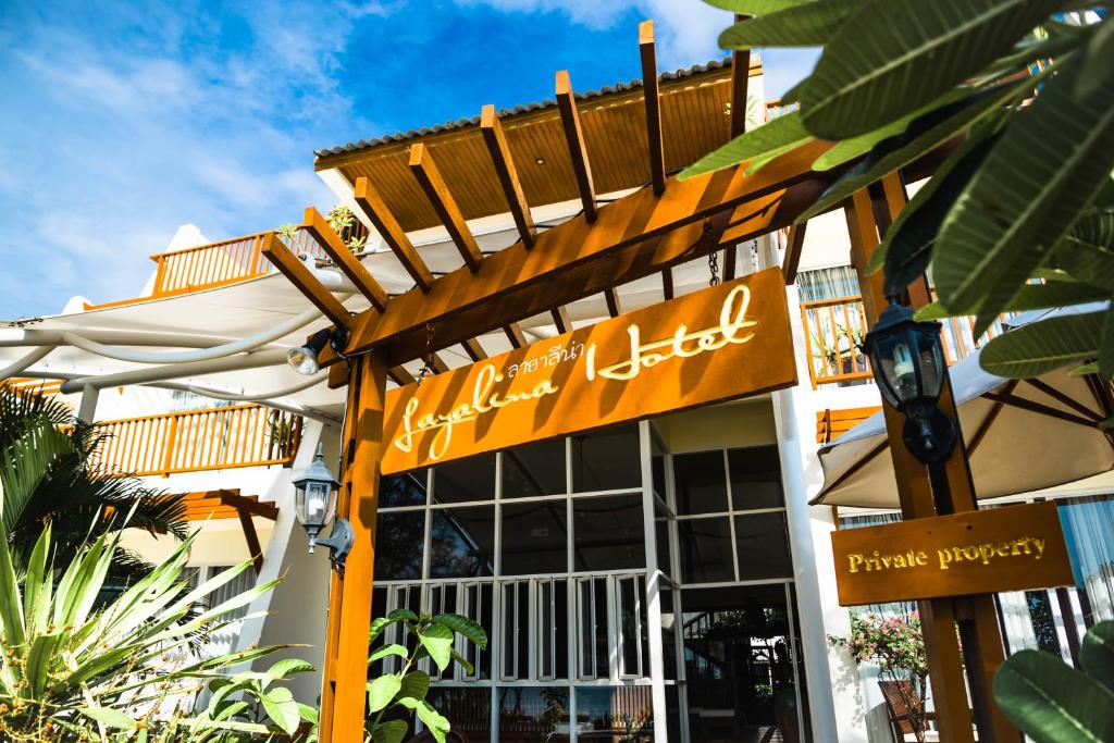 Wabi-Sabi Layalina X'Clusive Beachfront Boutique R, Пхукет