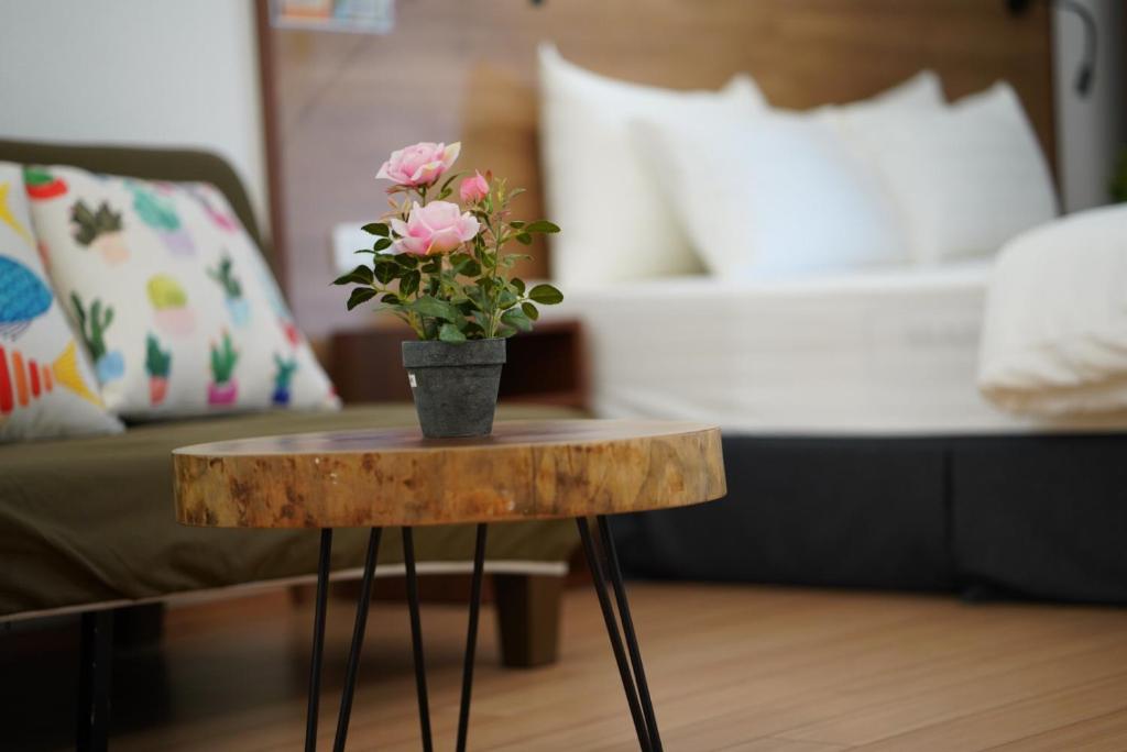 Апартаменты (Апартаменты с видом на сад), Elegant Studio Yet Kieu