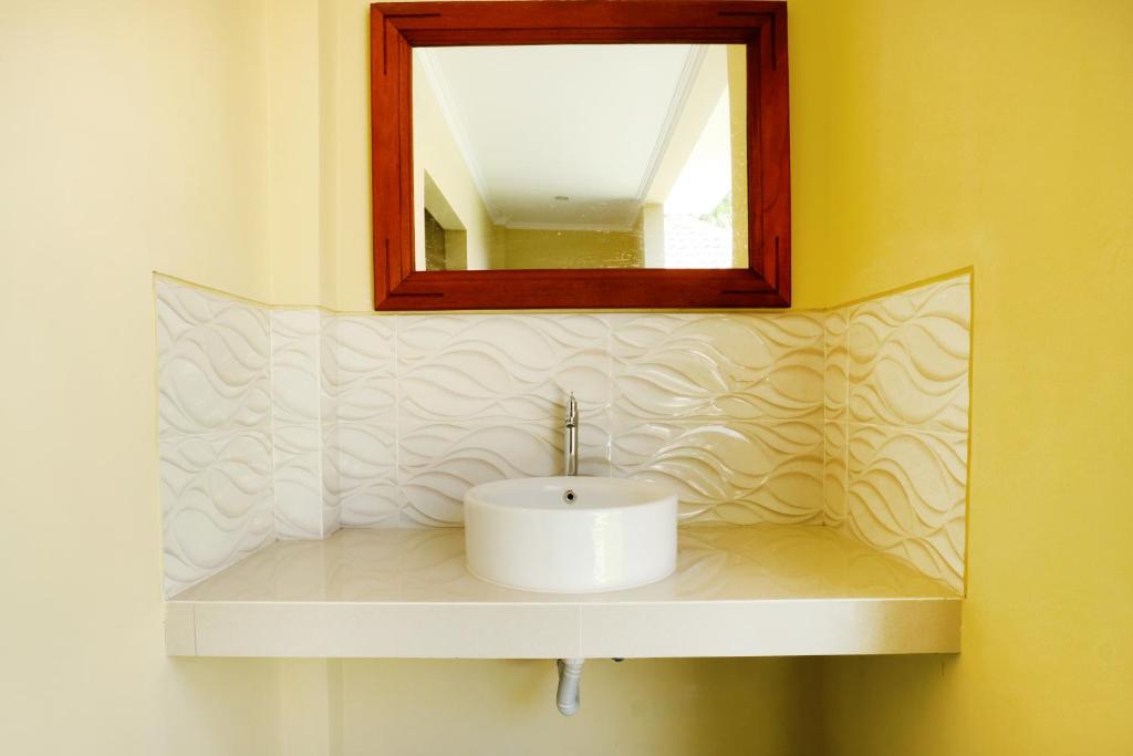 Номер (Кровать в общем 8-местном номере для мужчин и женщин), Taste of Bali Hostel