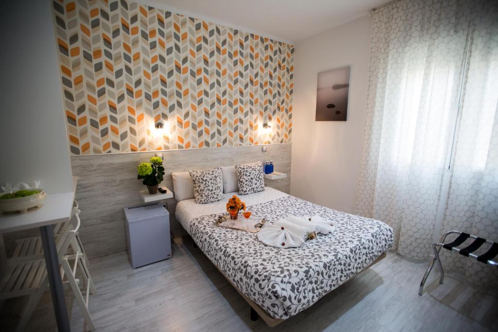 Двухместный (Небольшой двухместный номер с 1 кроватью), Bloom Inn Madrid