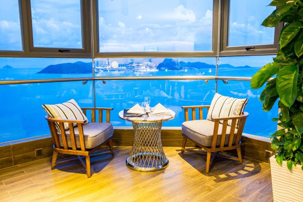 Queen Ann Nha Trang Hotel, Нячанг