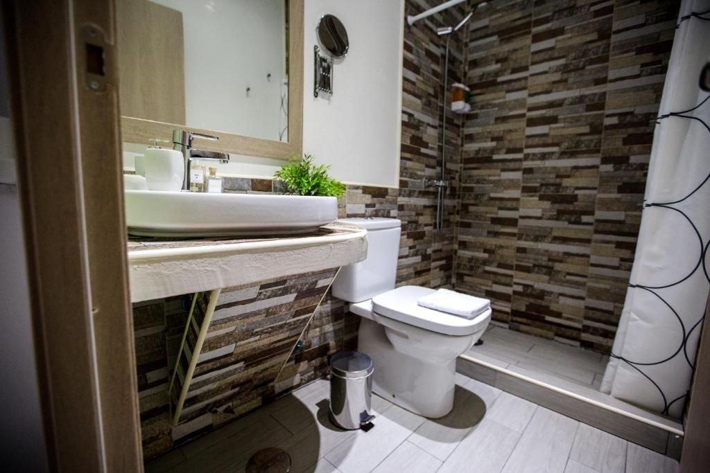 Двухместный (Стандартный двухместный номер с 1 кроватью), Bloom Inn Madrid