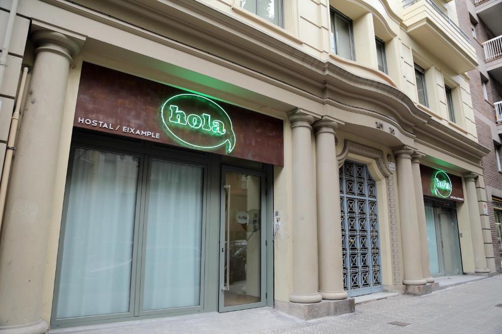 Hola Hostal Eixample, Барселона