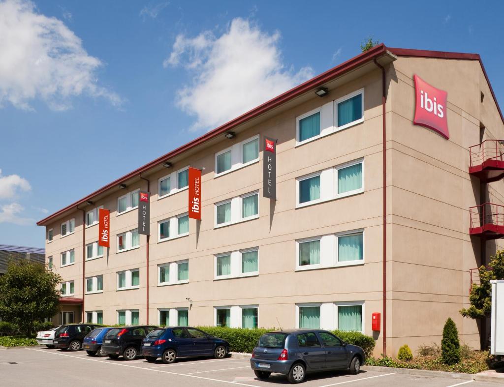 Ibis Cornella, Барселона