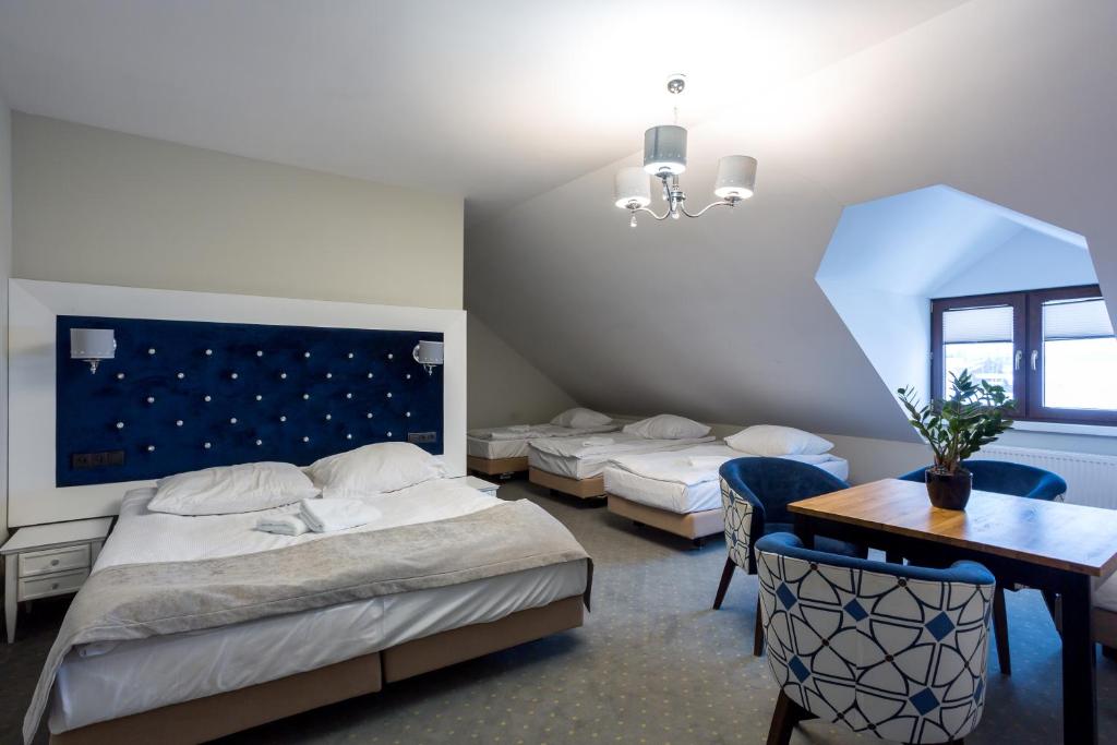 Семейный (Семейный номер), Dworek Jabłonna