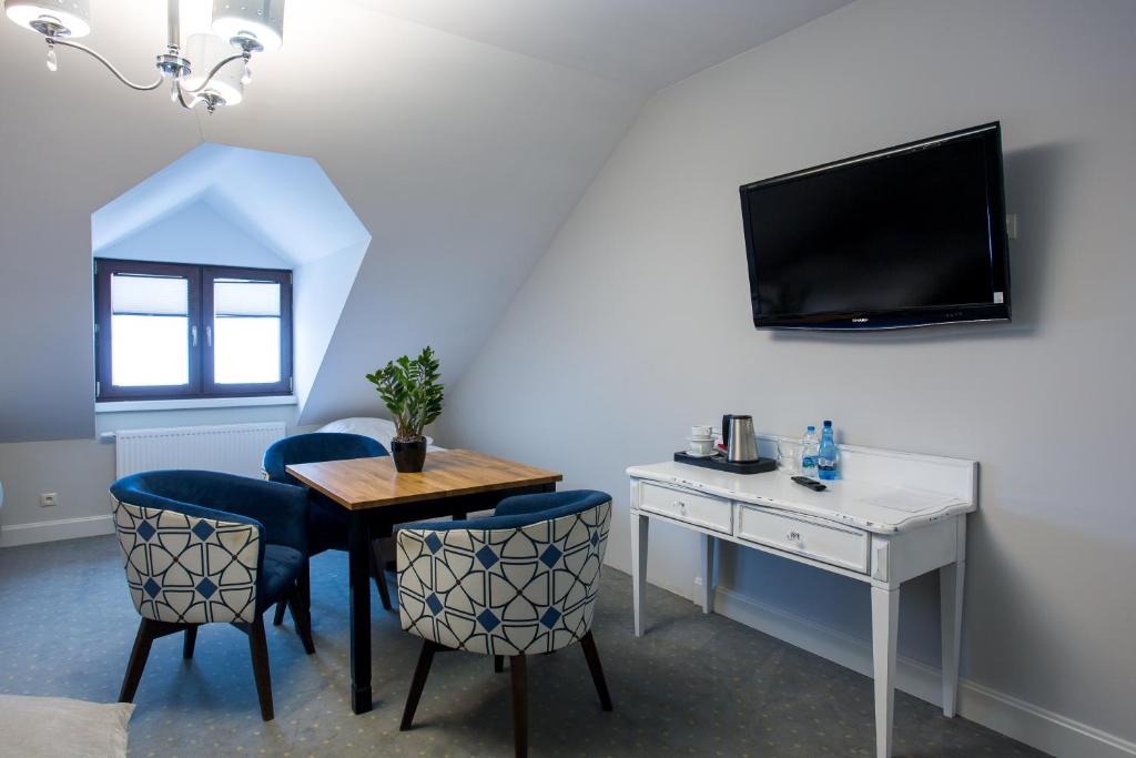 Семейный (Семейный номер), Dworek Jabłonna