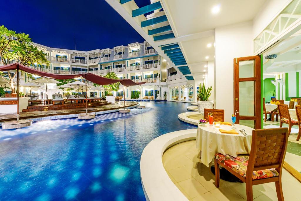 Andaman Seaview Hotel - Karon Beach, Пхукет