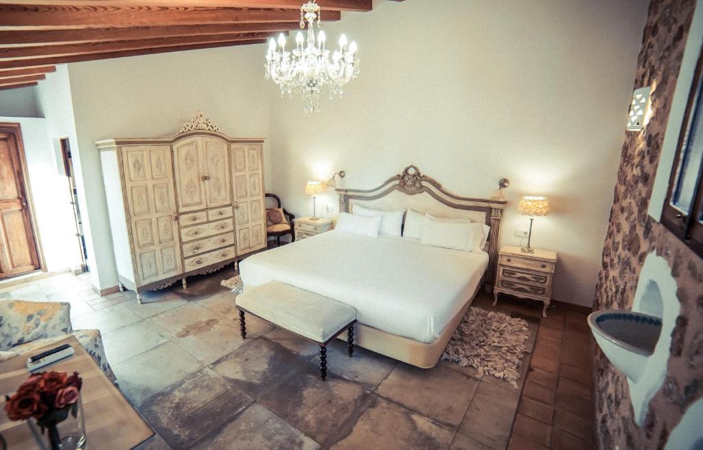 Finca Cas Sant, Инка