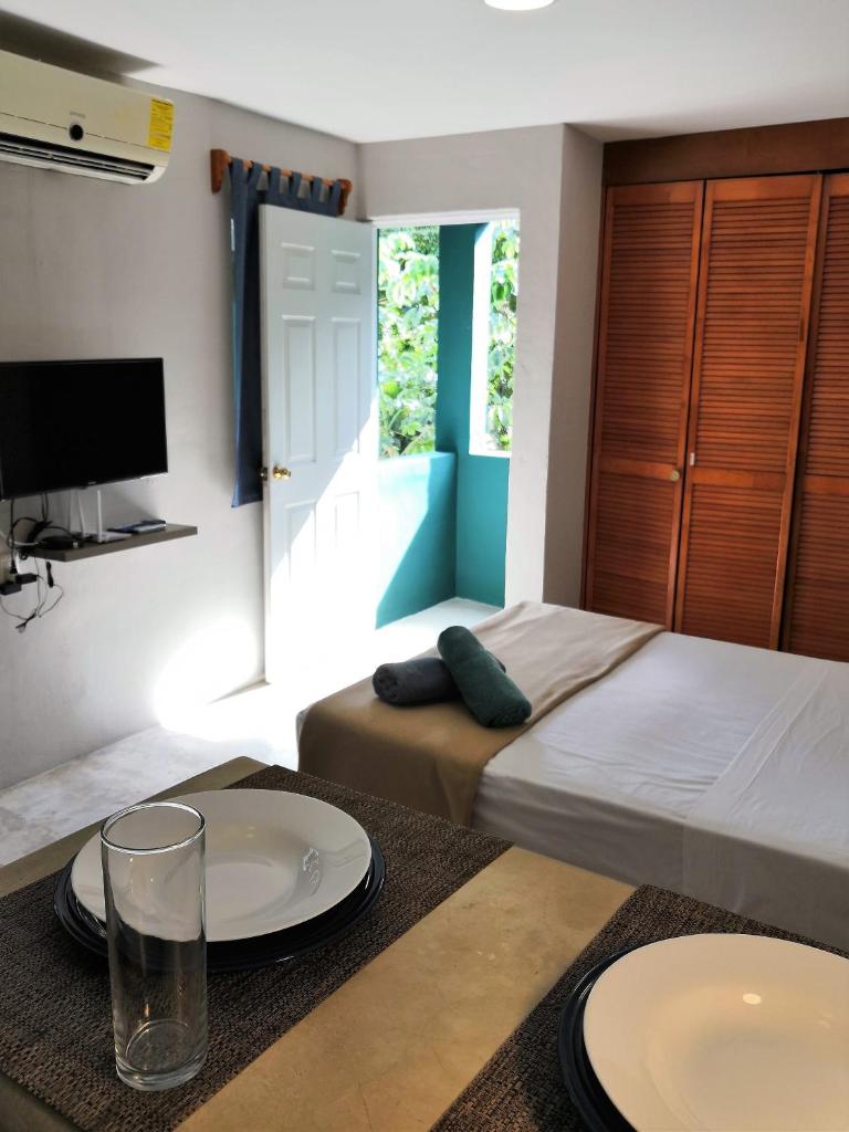 Апартаменты (Апартаменты-студио), Apartment & Studio 28