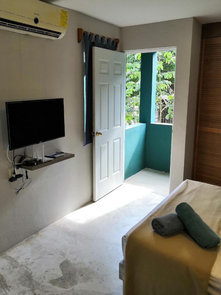 Апартаменты (Апартаменты-студио), Apartment & Studio 28