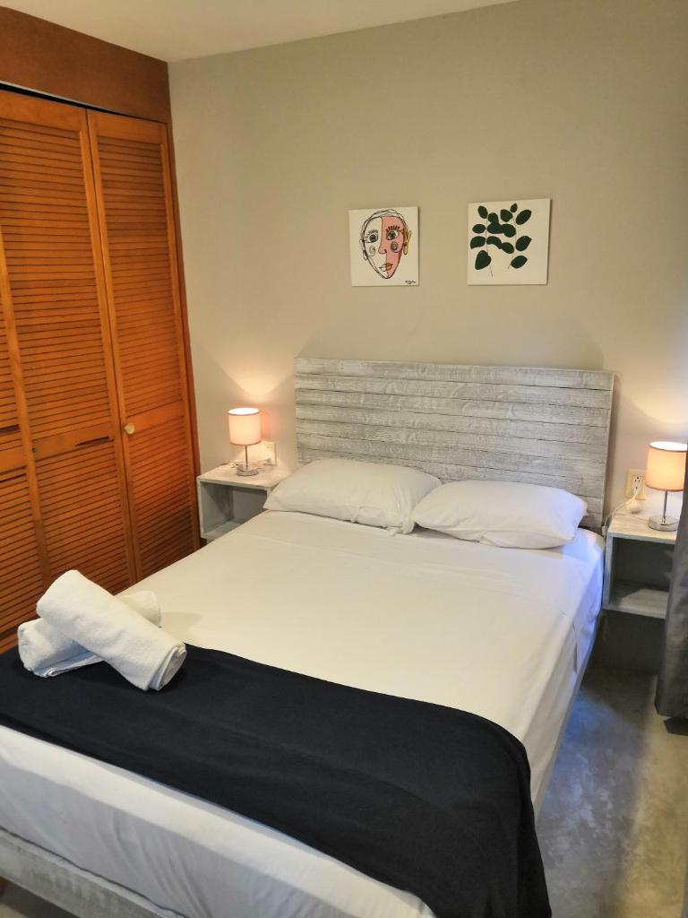 Апартаменты (Улучшенные апартаменты), Apartment & Studio 28