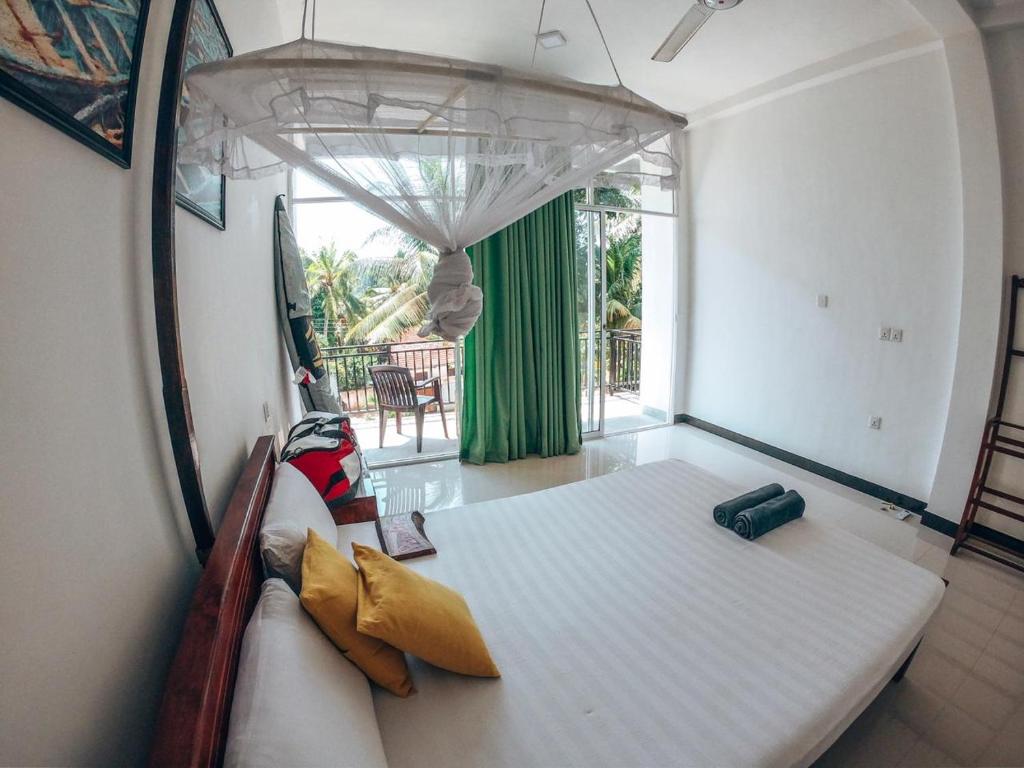 Green Hill, Мирисса