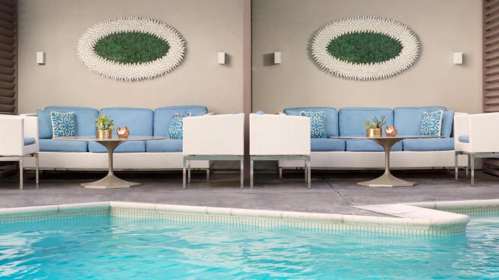 Mosaic Hotel Beverly Hills, Лос-Анджелес