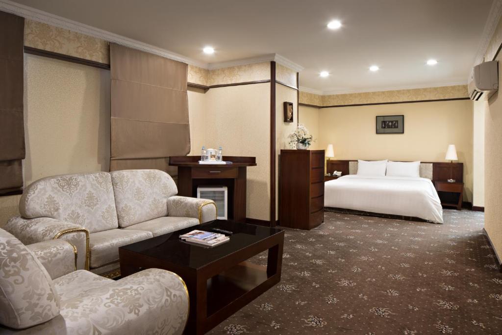 Сьюит (Люкс Diamond), Golden Boutique Hotel Kemayoran