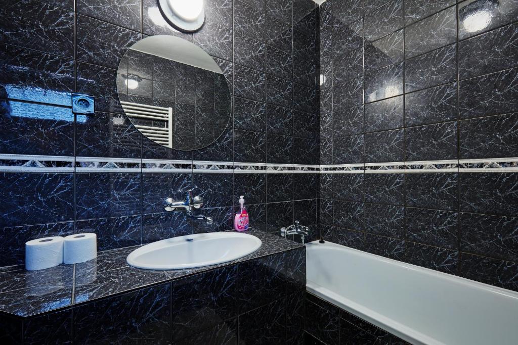 Апартаменты (Апартаменты), Route E58 - Camp Košice