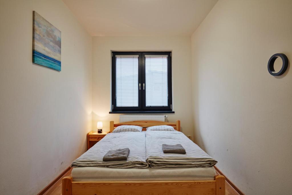 Апартаменты (Апартаменты), Route E58 - Camp Košice