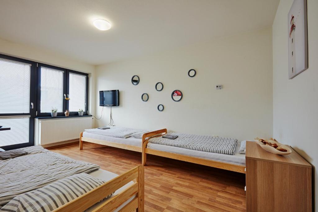 Апартаменты (Апартаменты), Route E58 - Camp Košice