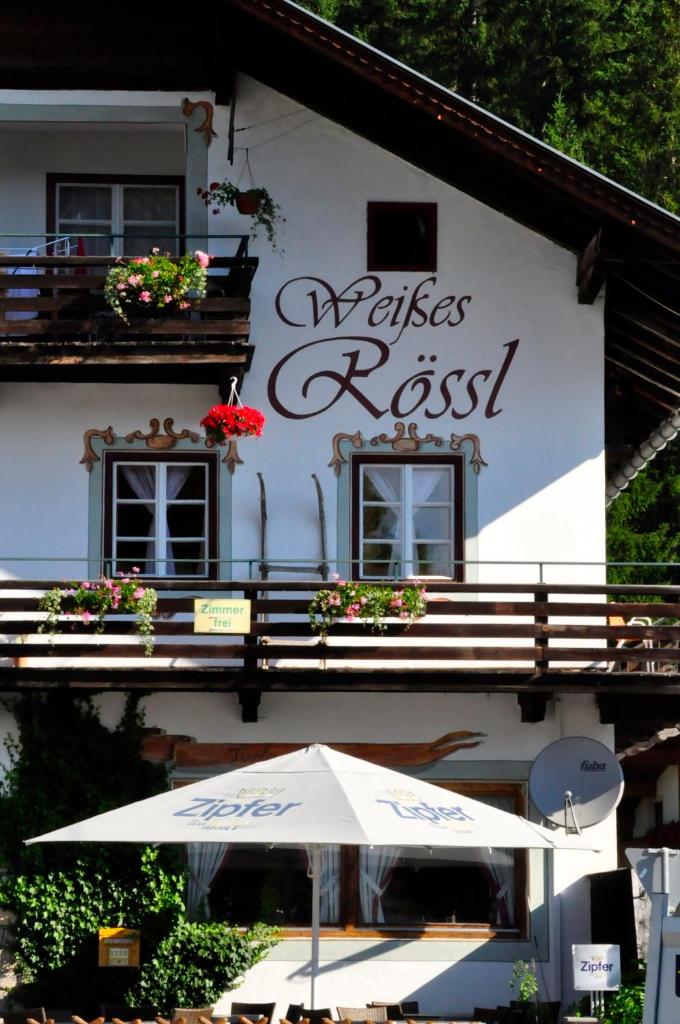 "0" Sterne Hotel Weisses Rössl in Leutasch/Tirol, Зефельд-ин-Тироль