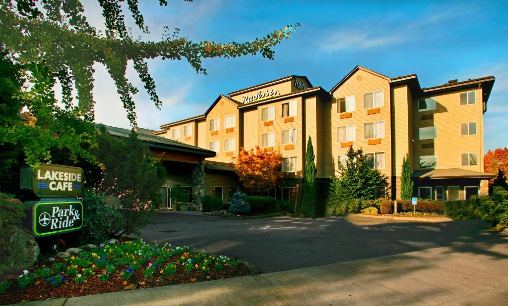 Radisson Hotel Portland Airport, Портленд