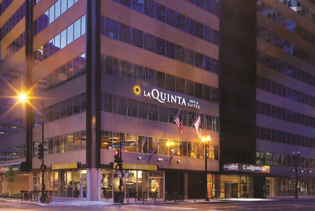 La Quinta by Wyndham Chicago Downtown, Чикаго