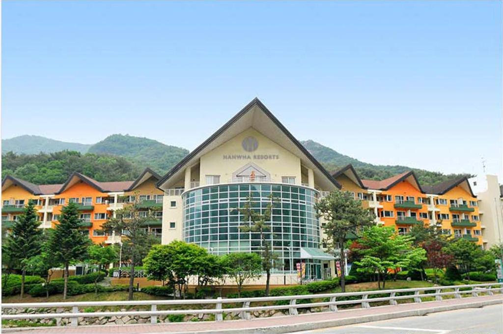 Hanwha Resort Sanjeong Lake Annecy, Капхён