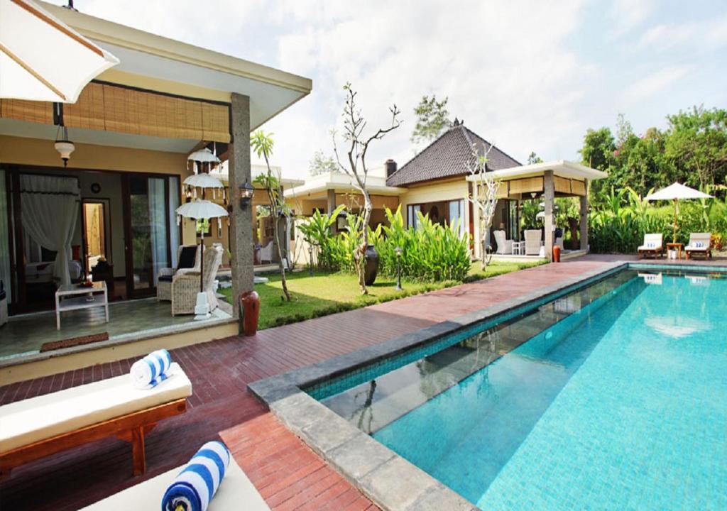 Сьюит (Люкс с видом на бассейн), Villa with private pool at Villa Nirvana Ubud