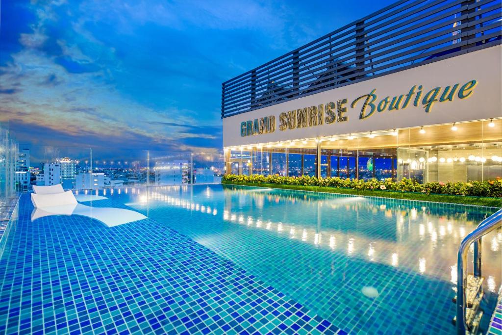 Grand Sunrise Boutique Hotel, Дананг