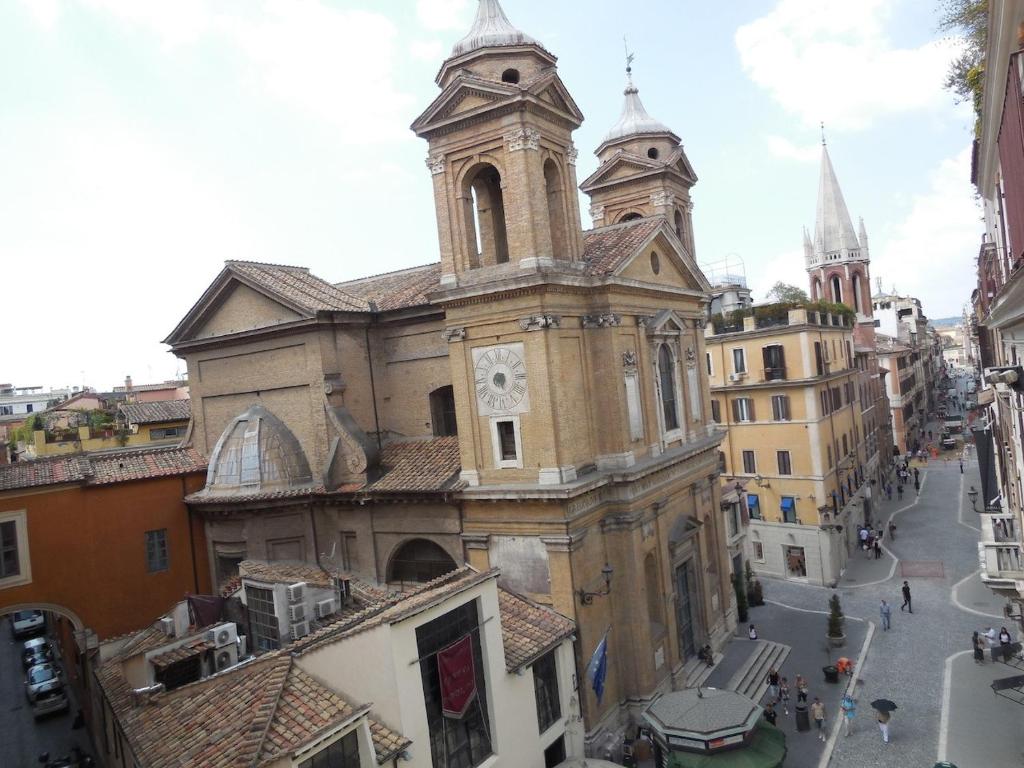 Апартаменты (Апартаменты с 2 спальнями: Via Del Babuino), ItalyRents - Spanish Steps Area