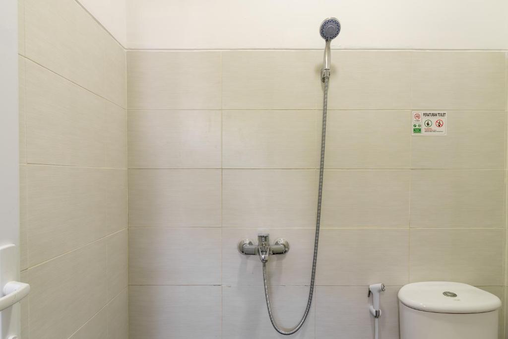 Двухместный (Двухместный номер с 1 кроватью), RedDoorz near Plaza Atrium Senen