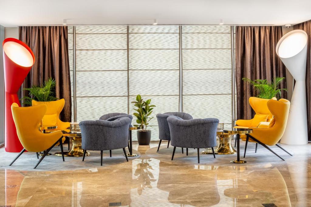 Апарт-отель Mercure Hotel Apartments Dubai Barsha Heights, Дубай