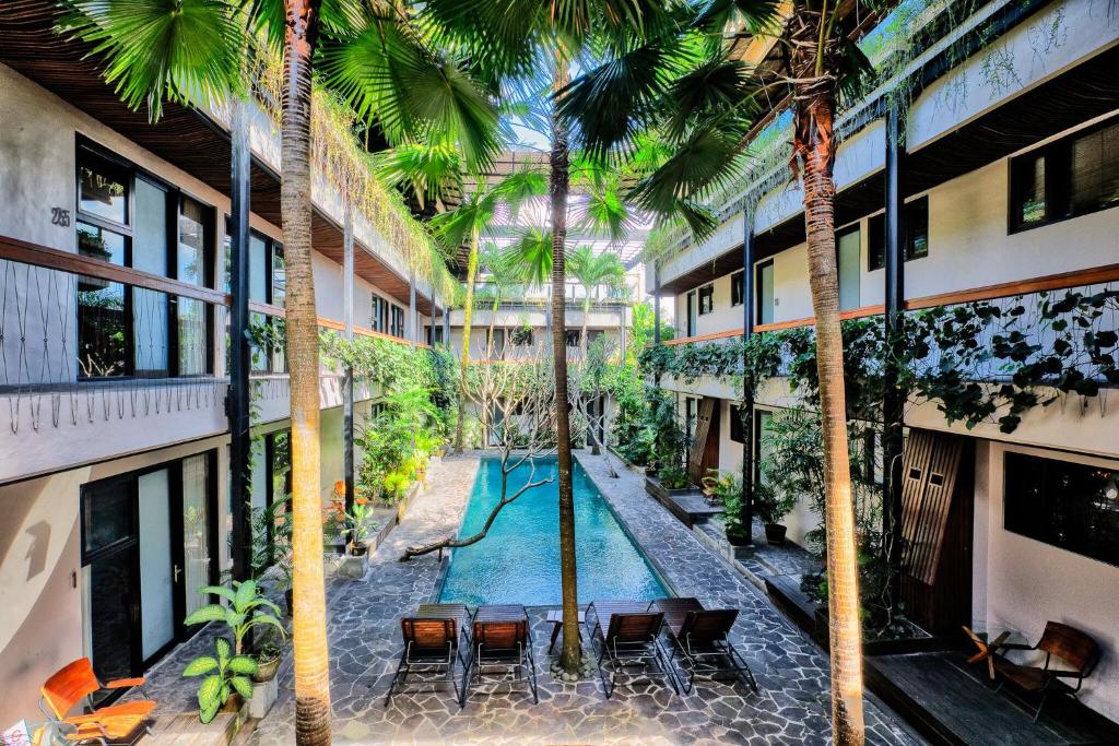 Outpost Ubud Penestanan Coworking & Coliving, Убуд